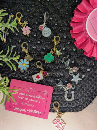 Les Charmes Porte Bonheur Bonnet -Bride